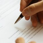 Finalidade e requisitos básicos de um contrato escrito